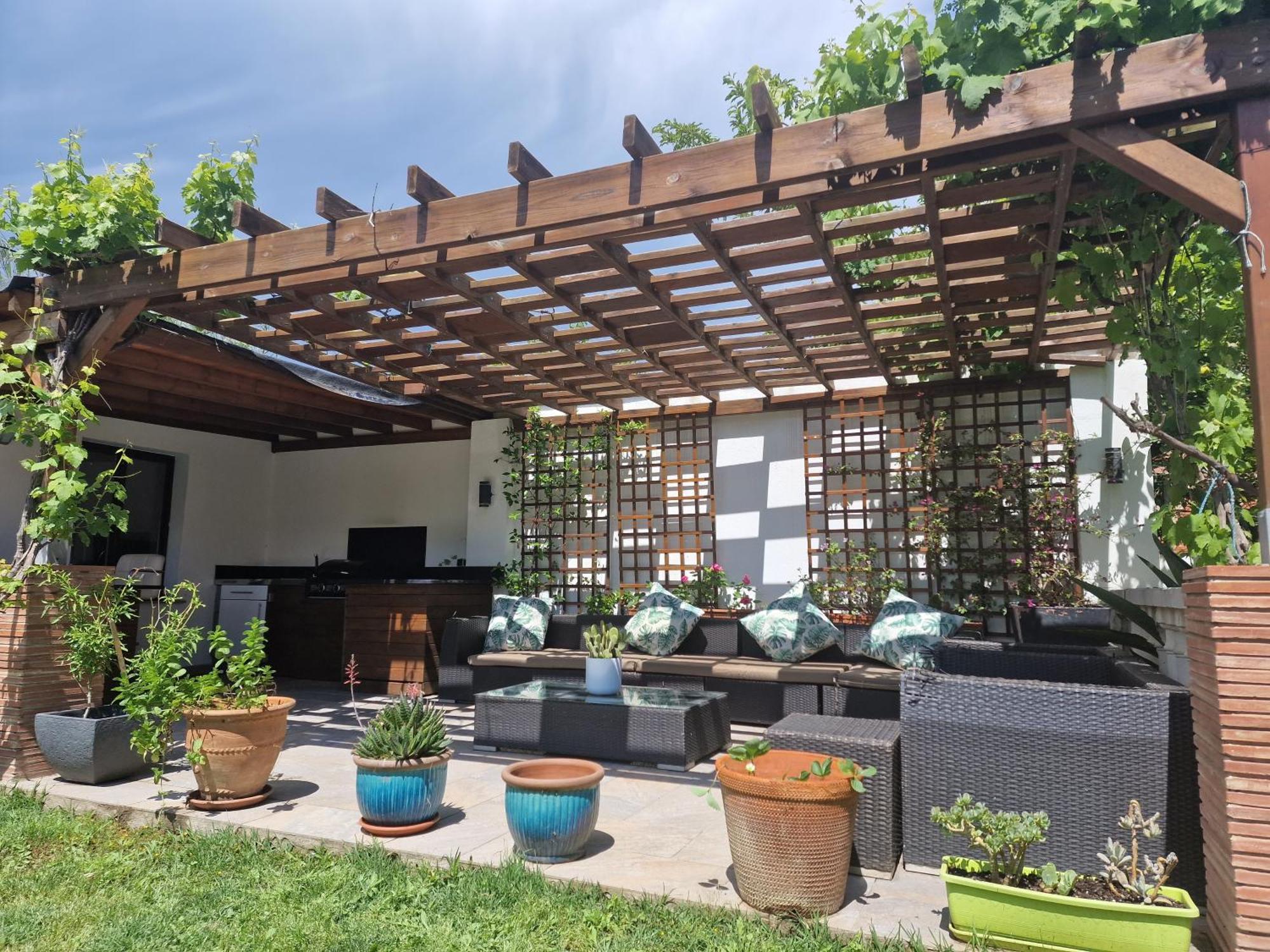Newly Renovated Large Villa With Garden Castello d'Empuries Bagian luar foto